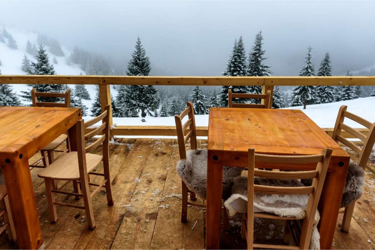 How to prepare outdoor restaurants for the winter season